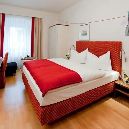 Konukevi Restaurant Zum Brauhaus Hartberg